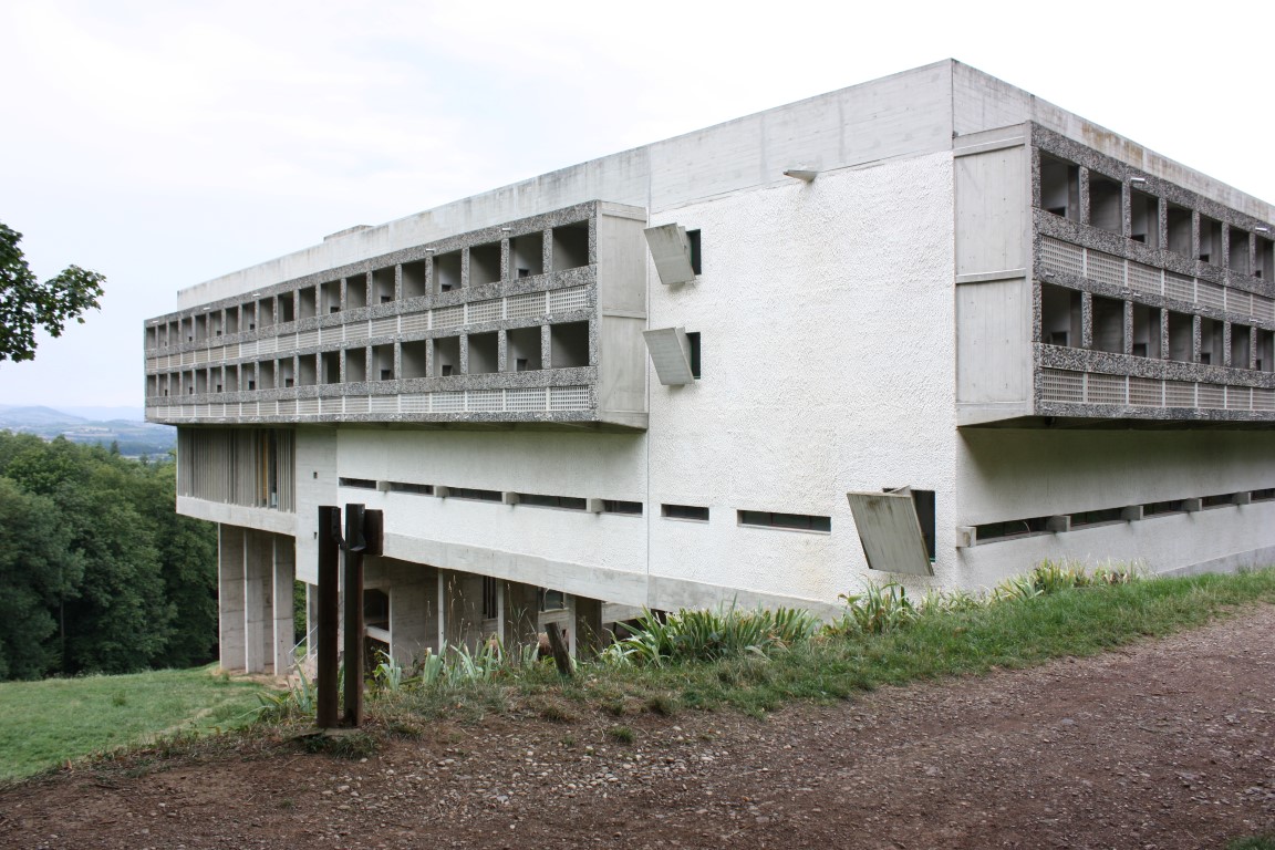 20160511_beeldbank_stoel_latourette_lecorbusier (3)