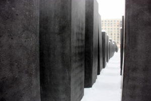 studio_stoel_architect_interieurarchitect_Kampen_zwolle_Holocaustmonument en informatiecentrum Peter Eisenman